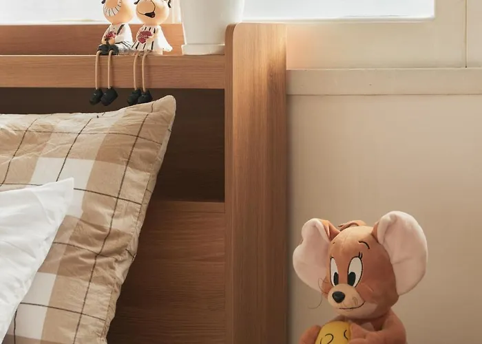 서울 홍대 풀게스트하우스2 홍대입구역7번출구 넓은공간 2room 단독전체사용 파티가능 *