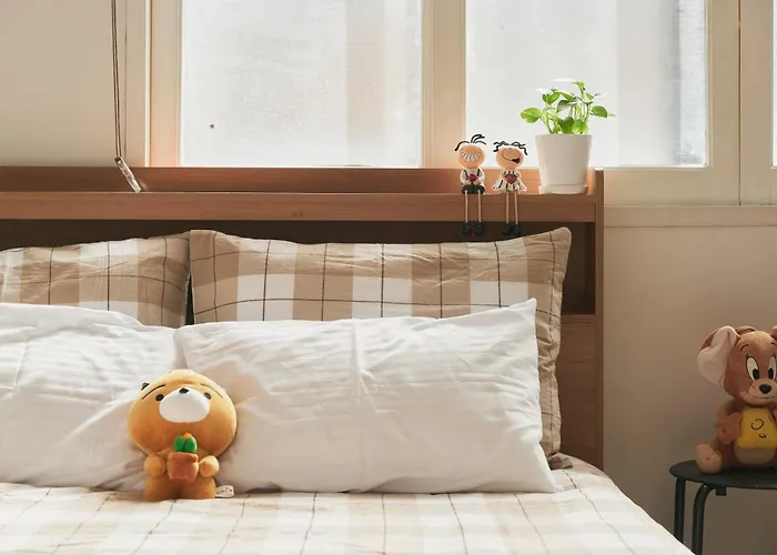 서울 홍대 풀게스트하우스2 홍대입구역7번출구 넓은공간 2room 단독전체사용 파티가능 *